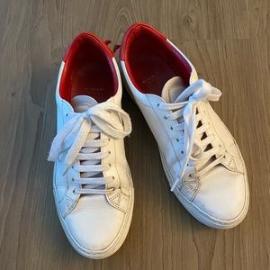 Authentic Women’s Givenchy Sneaker (USED)